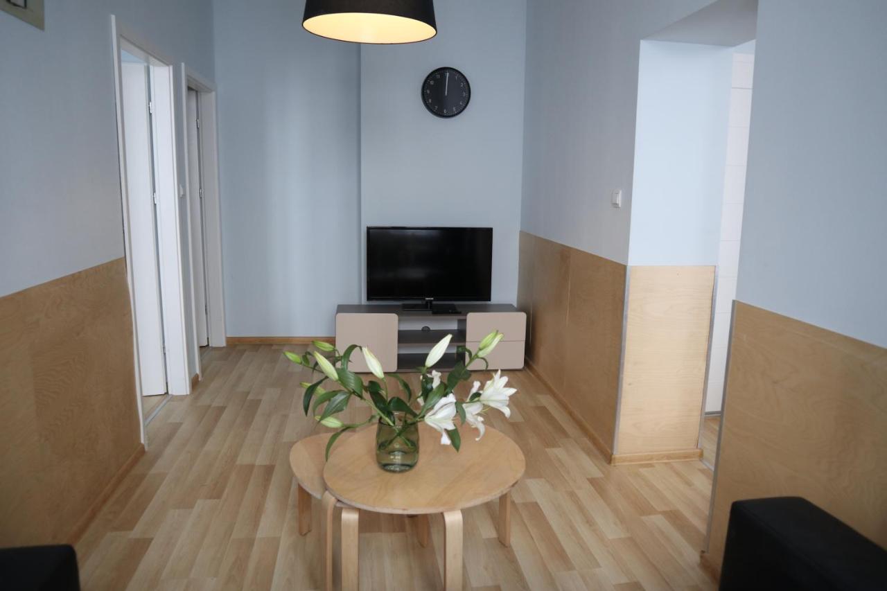 One More Night Apartment, Poznan Old Town Экстерьер фото