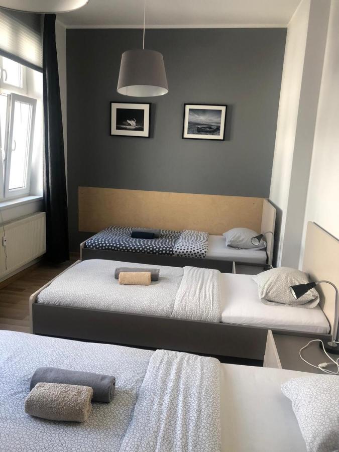 One More Night Apartment, Poznan Old Town Экстерьер фото