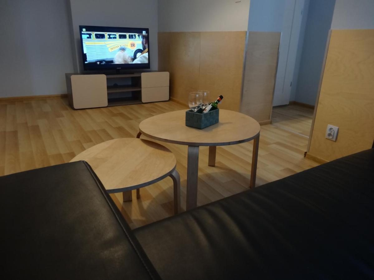 One More Night Apartment, Poznan Old Town Экстерьер фото