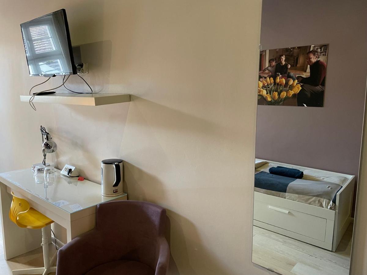 One More Night Apartment, Poznan Old Town Экстерьер фото